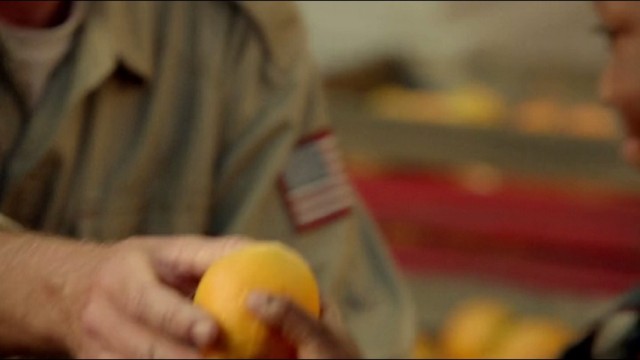 Revolution S2x10 - Patriots pass out the poisoned oranges