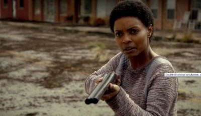 Revolution S2x11 - Grace meets Aaron with a shotgun on main street in Spring City