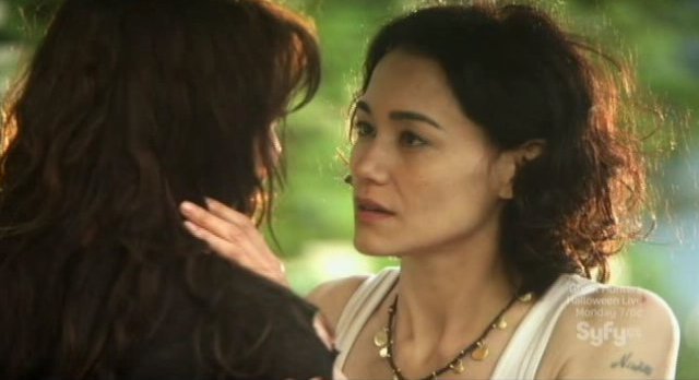 Sanctuary S4x04 - Sandrine Holt as Charlotte gives Helen the kiss