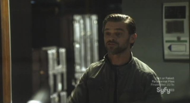 Sanctuary S4x09 - Ian Tracey as puzzling Adam Worth