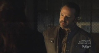 Sanctuary S4x13 - Caleb between a rock and hard place