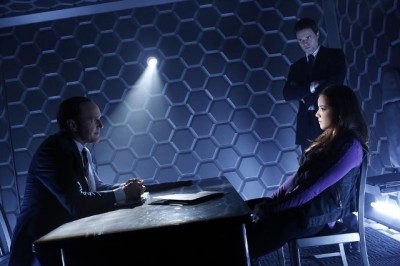 Agents of SHIELD S1x01 - Agents Coulson with Agent Ward and soon to be Agent Skye