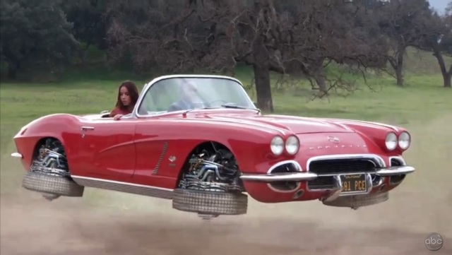 Agents of SHIELD S1x01 - Agent Coulson and Skye head out in Lola the hover car
