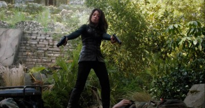 AgentsofSHIELD S1x02 Melinda May takes sidearms