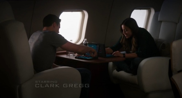 Agents of SHIELD S1x05 - Agent Ward and Skye are playing electronic Battleship
