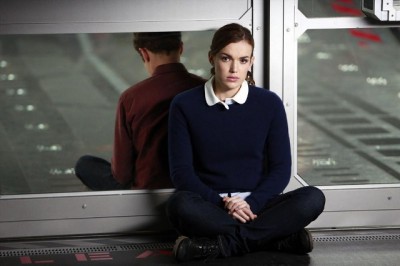 Agents of SHIELD S1x06 - "F.Z.Z.T." Fitz and Simmons are trapped!