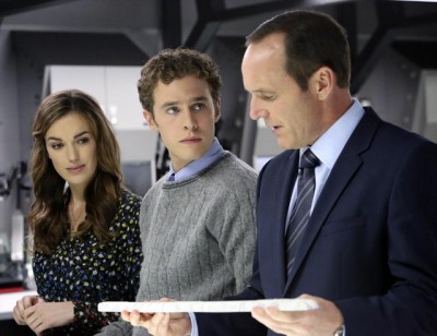 Agents of S.H.I.E.L.D. S1x08 - "The Well" - Agents Fitz, Simmons and Coulson measure up the circumstances!