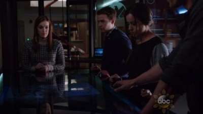 Agents of SHIELD S1x10 - Skye confirms that Raina is the same Centipede operative they have encountered previously