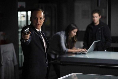 Agents of SHIELD S1x17 - Coulson draws down!