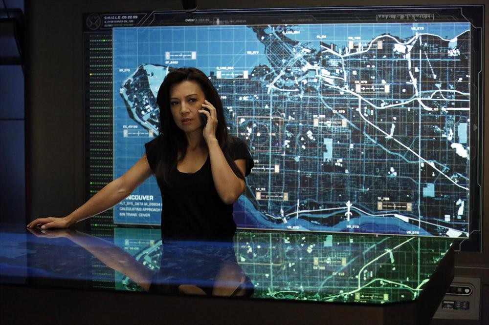 Agents of SHIELD S2x09 Ming Na Wen as Melinda May and Agent 33