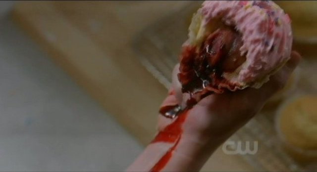 Supernatural S7x05 - Cupcakes with a beating heart