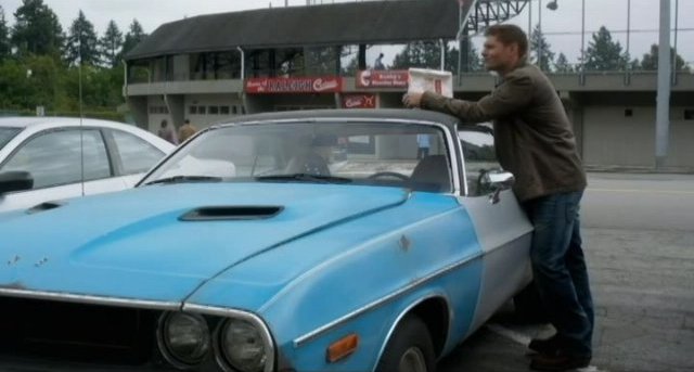 Supernatural S7x07 - Stealing the ugly car