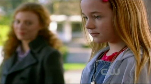 Supernatural S7x13 - Five year old Emma leaving with Madeline and other women