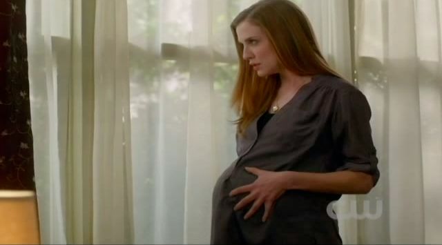 Supernatural S7x13 - Lydia busy being pregnant