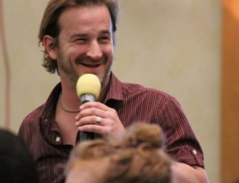 Supernatural BurCon 2012 - Richard Speight, Jr. works the crowd