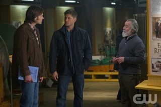 Supernatural S7x19 - Sam & Deam on a mission in Of Grave Importance