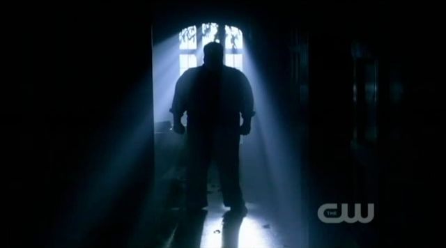 Supernatural S7x19 - Dexter scary silhouette