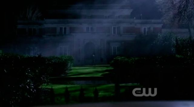 Supernatural S7x22 - Emily helps Dean and Sam find the house
