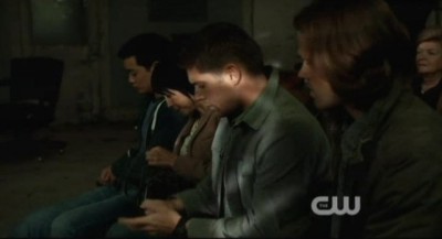 Supernatural S8x02 - The four pool their meager resources at the auction