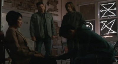 Supernatural S8x02 - Tiger Mommy Linda is left in a catatonic state