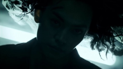 The Expanse S1x01 Florence Faivre as the missing heiress Julie Mao