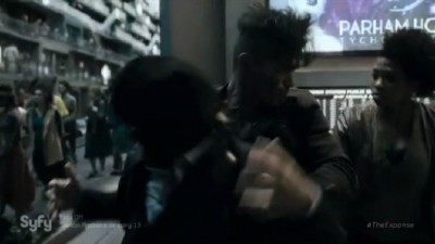 The Expanse S1x05 Miller is captured by OPA operatives