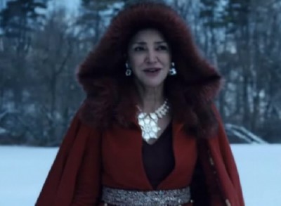 The Expanse S1x07 Chrisjen trudges through the snow to locate Holdens mother
