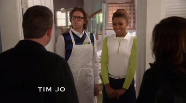 The Neighbors S1x09 Apron