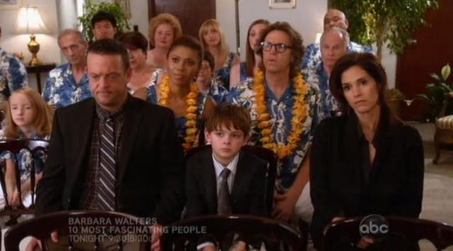The Neighbors S1x10 At the funeral 2