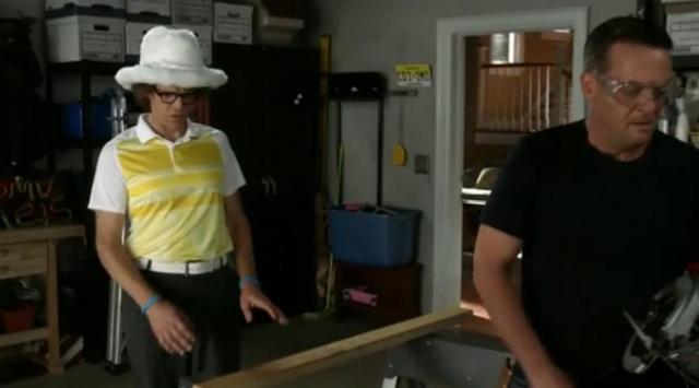 The Neighbors S2X03 Larrys new hat