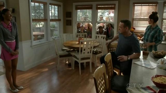 Thanksgiving Is No Schmuck Bait S2X09 Audience Laughter