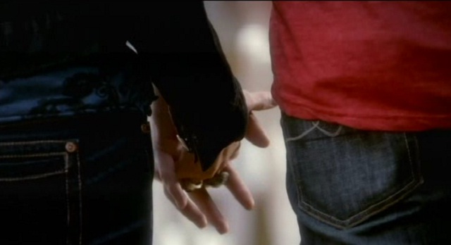 The Vampire Diaries 3x07 Jeremy and Anna holding hands