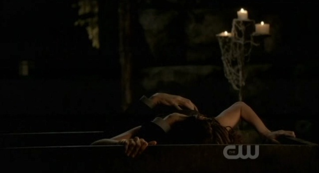 The Vampire Diaries 3x06 Mikael eats Katherine