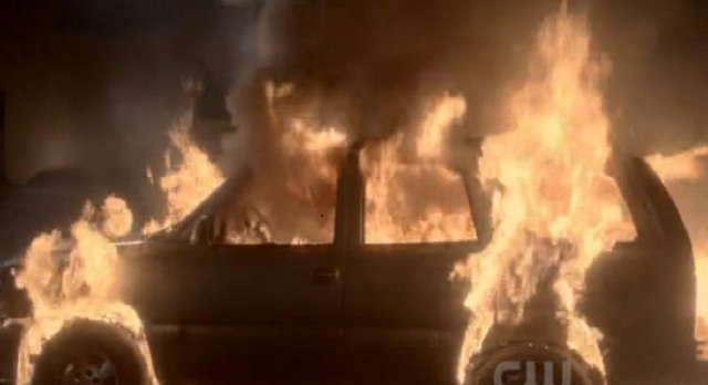 The Vampire Diaries 3x06 Car on fire