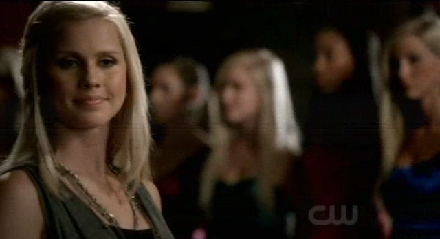 The Vampire Diaries S3x08 - Rebekah's army of compelled teenaged girls