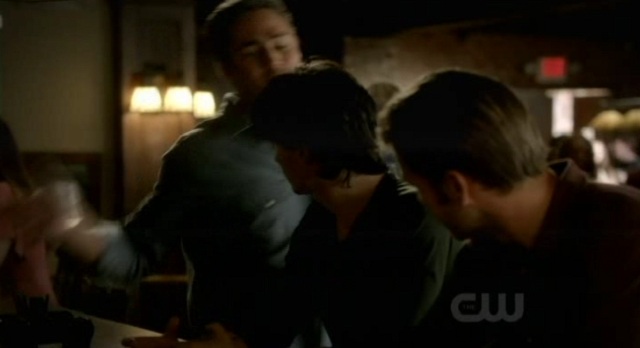 The Vampire Diaries 3x07 Ghost Mason smashes Damon