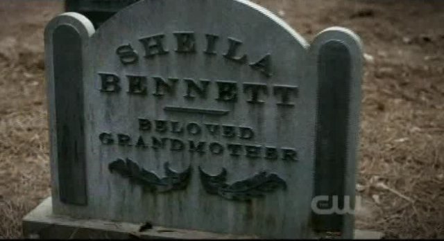 The Vampire Diaries S3x12 Bonnie granmothers headstone