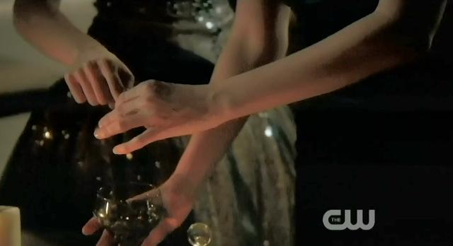 The Vampire Diaries S3x14 Elena and Esther using Elena's blood