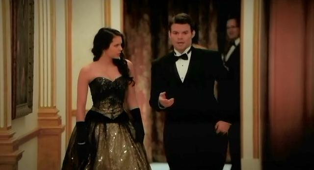 The Vampire Diaries S3x14 Elijah asks Elena to let him know what Esther wants