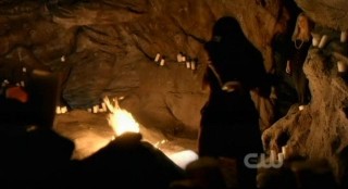 The Vampire Diaries S3x15 - A fire erupts on Elena