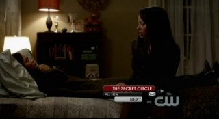 The Vampire Diaries S3x15 - Bonnie and Abby seek refuge