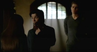 The Vampire Diaries S3x15 - Damon and Stefan are flippant