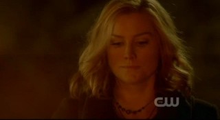 The Vampire Diaries S3x15 - Esther at the pentagram