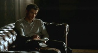 The Vampire Diaries S3x15 - Klaus wants answers from Rebekah