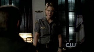 The Vampire Diaries 3x16 - Sheriff Forbes goes really mad at Elena and Damon for breaking into Meredith Fell's apartment