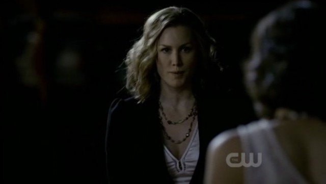 The Vampire Diaries 3x20 - Esther demands Elena to follow her