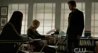 The Vampire Diaries S3x21 Alaric antagonizing Caroline and Elena