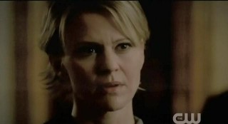 The Vampire Diaries S3x21 Sherrif Liz Forbes being invited to a council meeting by Alaric