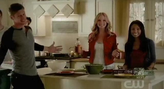 The Vampire Diaries S3x21Bonnie, Caroline, Tyler, Matt, and Jeremy celebrating Klaus' death