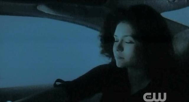 The Vampire Diaries S3x22 Elena underwater